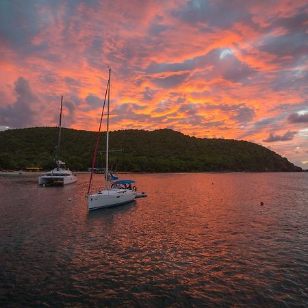 Отель Salt Whistle Bay Retreat Mayreau Island Экстерьер фото
